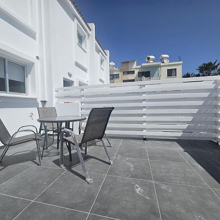 2Bd Garden Apartment Пафос Экстерьер фото